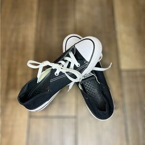 Converse All Star Low Women’s Size 6 Black/White